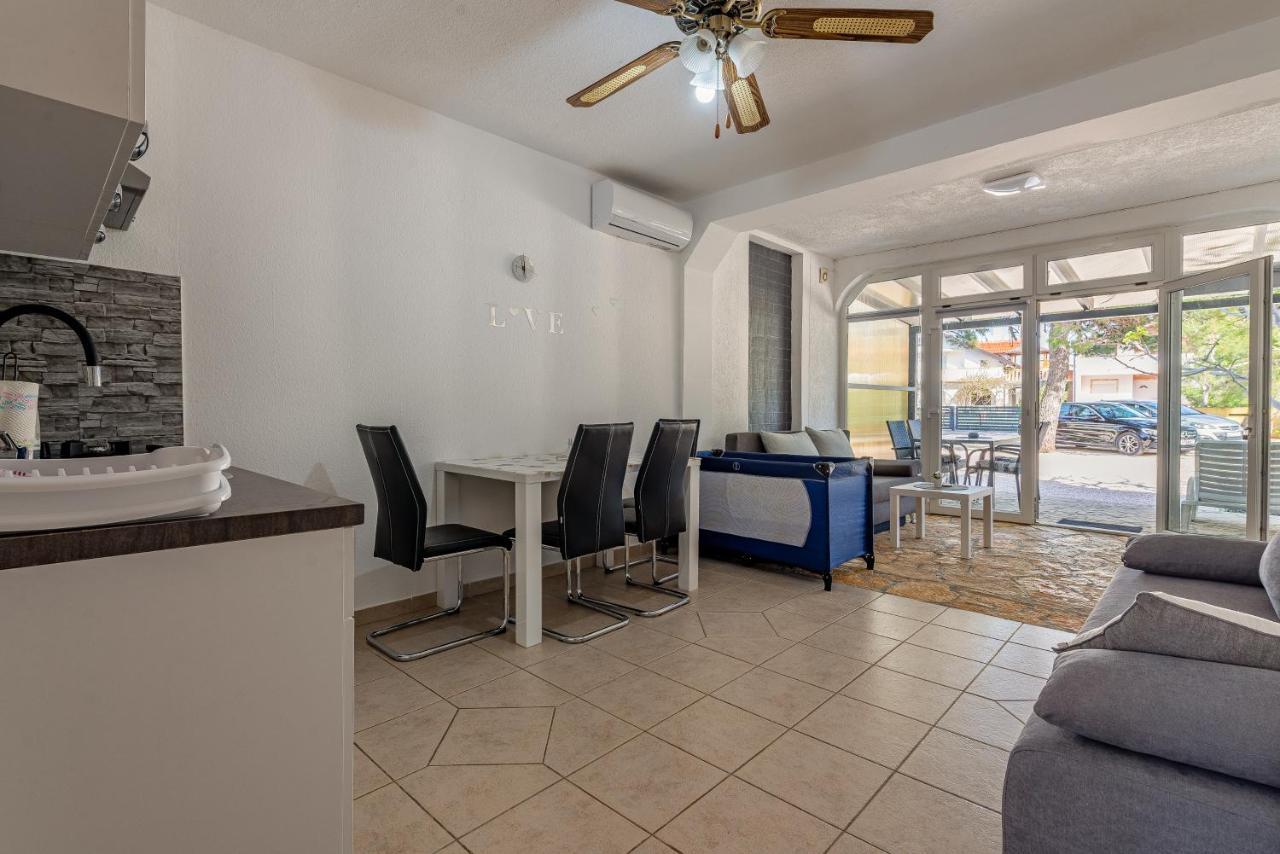 Apartment Agape Vir