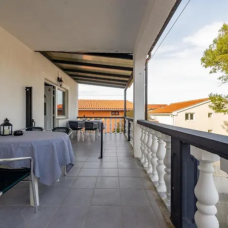 Apartments Villa Agape Vir Exterior photo